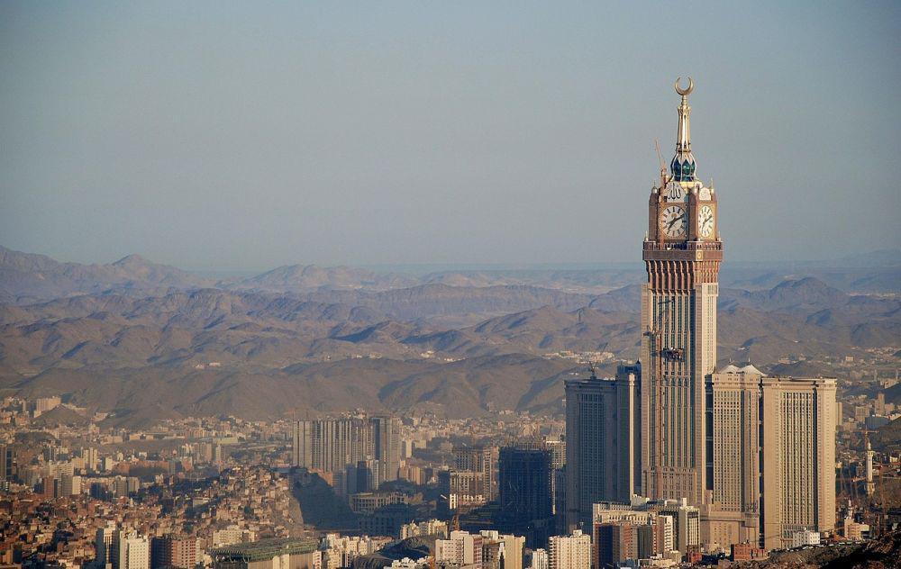 9 Destinasi Wisata di Arab Saudi yang Wajib Dikunjungi saat Umrah