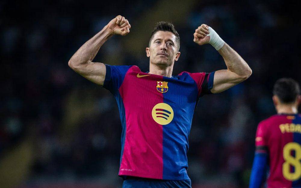 Robert Lewandowski (fcbarcelona.com)