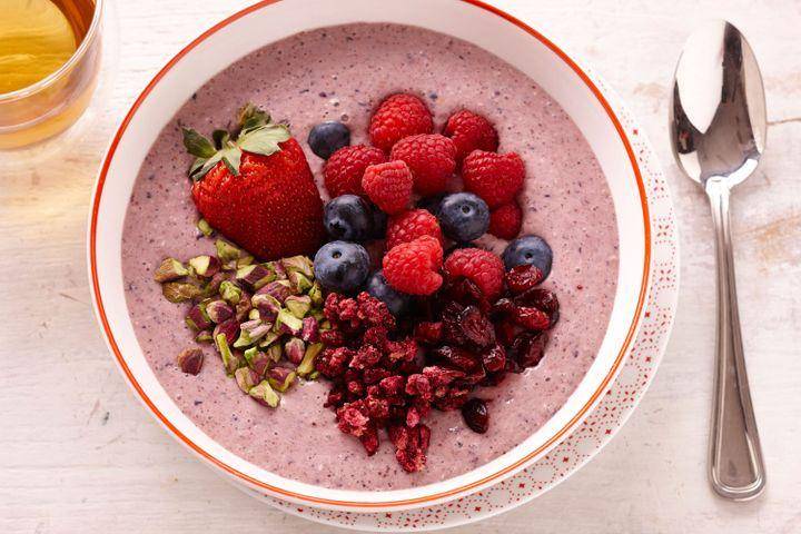 https://cdn.idntimes.com/content-images/post/20171212/oat-and-berry-acai-bowl-104111-1-109098af0d54e1bdf89b7f2015c819a8.jpeg