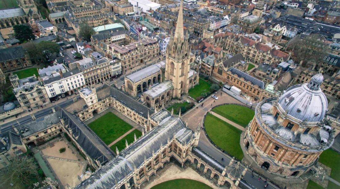 https://cdn.idntimes.com/content-images/post/20171122/oxford-2-4a6fc0d88da5d66b4e3a4625e6f525f2.jpg