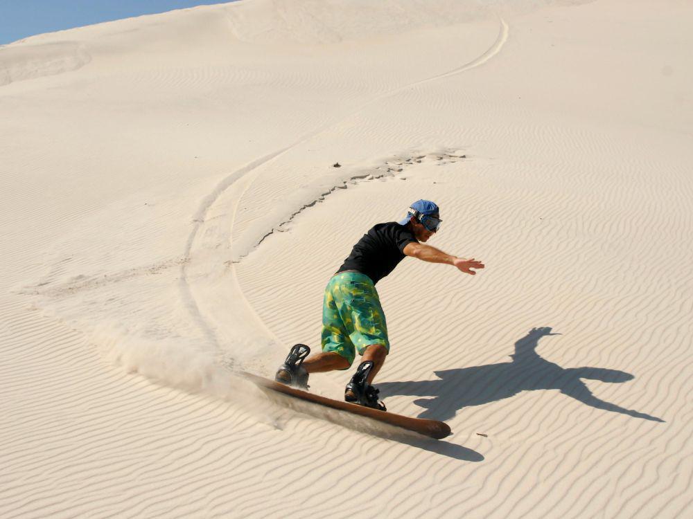 5 Tempat Sandboarding di Asia selain Timur Tengah, Ada Indonesia!