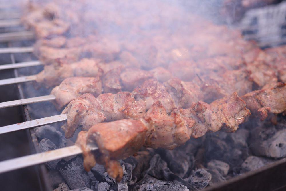 5 Kuliner Indonesia yang Biasa Disantap Bersama Sate,
