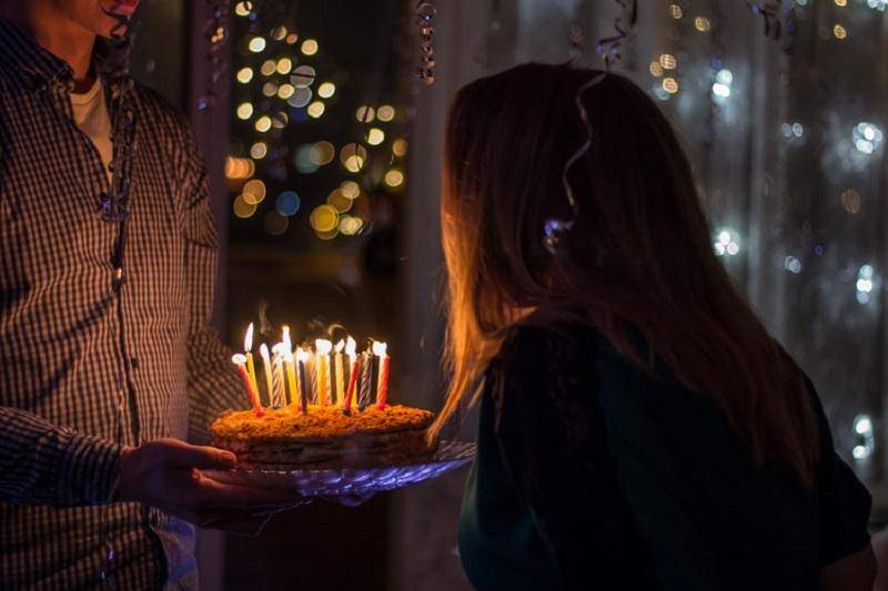 https://cdn.idntimes.com/content-images/post/20171221/photo-1482731910308-31e96e5d1d28-38f4149d79b02f2600d505d52788530f.jpg
