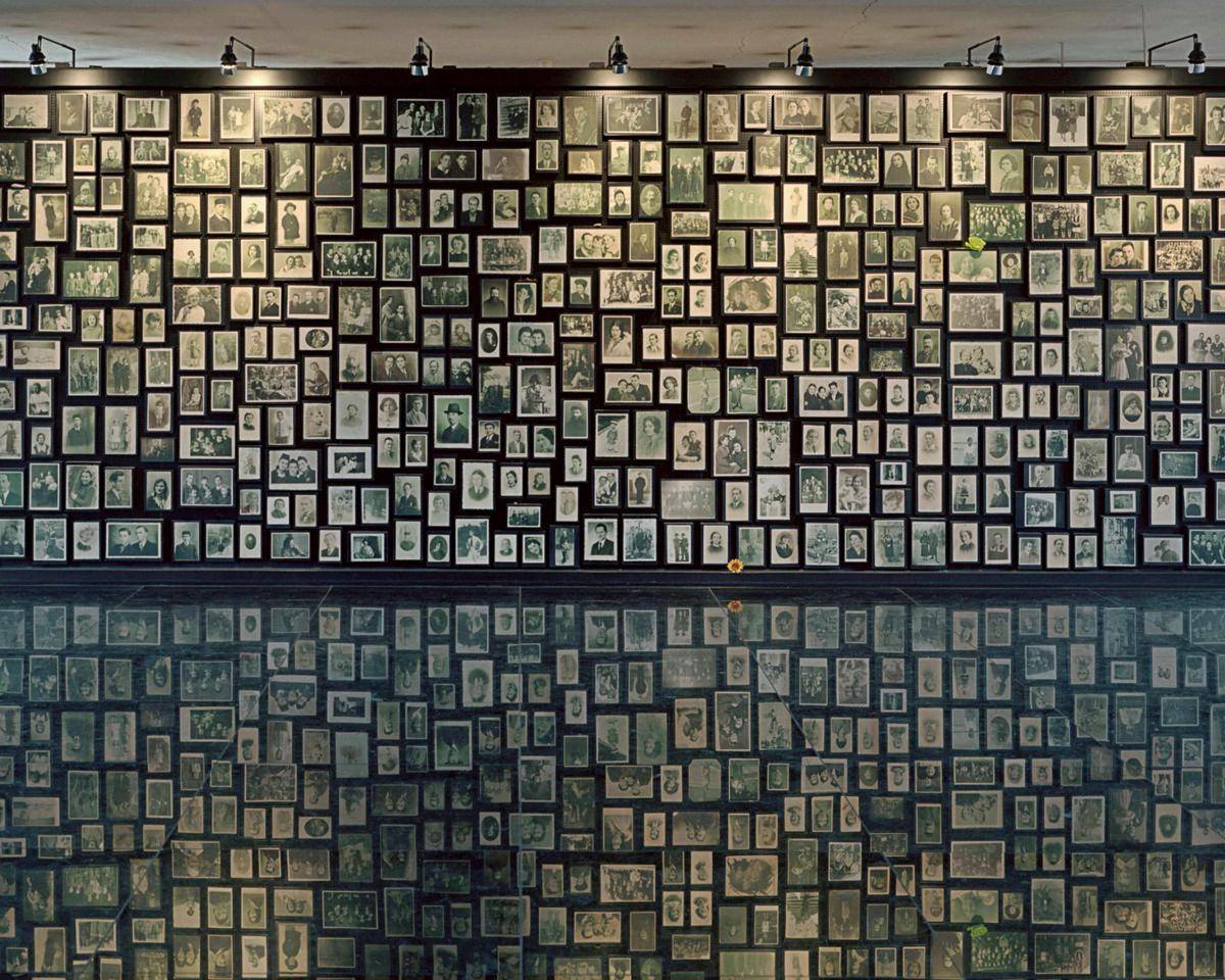 https://cdn.idntimes.com/content-images/post/20170404/photographs-auschwitz-birkenau-state-museum-polandadapt19001-c245ca282755aef6b4477e6d20db705c.jpg