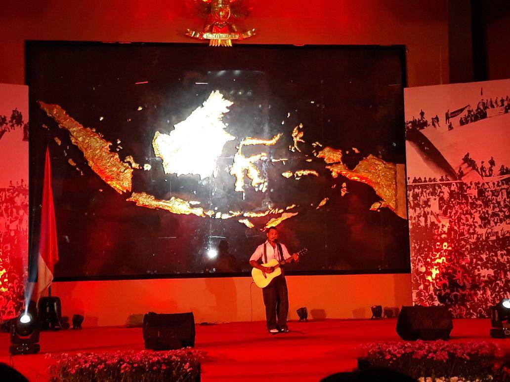 https://cdn.idntimes.com/content-images/post/20180509/reformasi-2-d1d097fadd7c531915856fe8db43431b.jpg