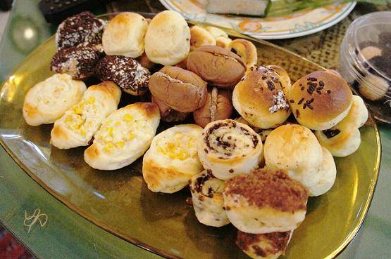 https://cdn.idntimes.com/content-images/post/20171212/resep-roti-unyil-dan-cara-membuatnya-4bdd7eac6f9d3a2e79b8ec8f97488c54.jpg