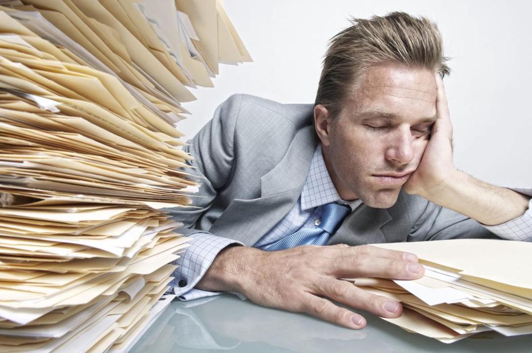 https://cdn.idntimes.com/content-images/post/20160530/sleepingofficeworker-e1407778952662-8b7f49931e6e1c3d70c702ff6f08fff9.jpg