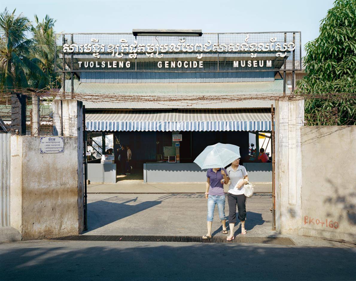 https://cdn.idntimes.com/content-images/post/20170404/tuol-sleng-genocide-museum-cambodiangsversion1476732613223adapt11901-9a2f71afcdbcf18b3469e2d5187d3d89.jpg