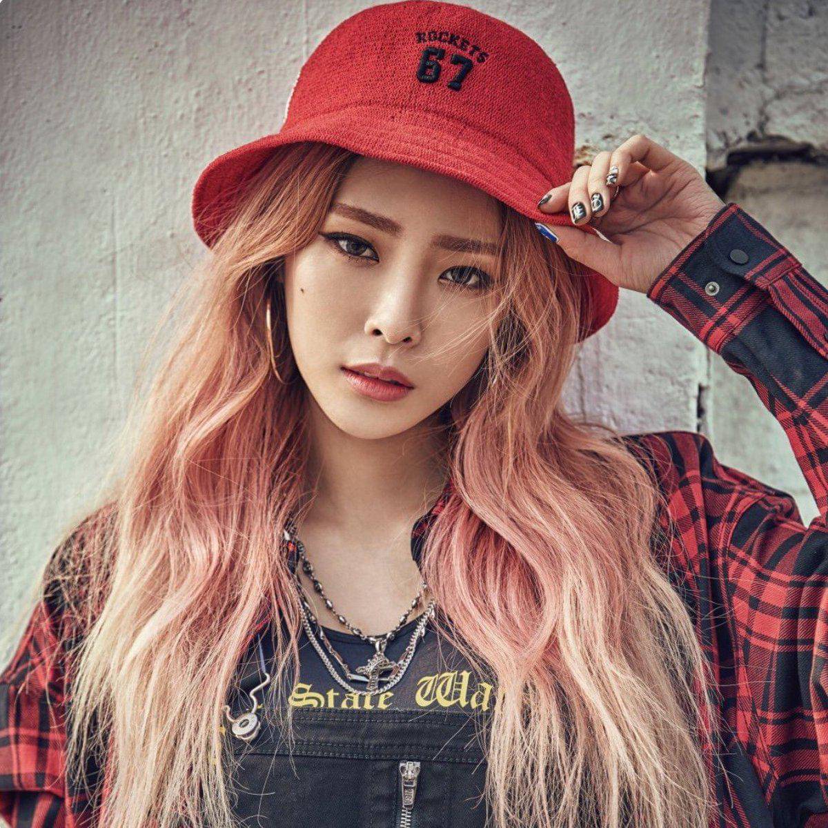 https://cdn.idntimes.com/content-images/post/20171213/twitter-heize-a110203fb1688dd06ccf2a45161ad6d5.jpg