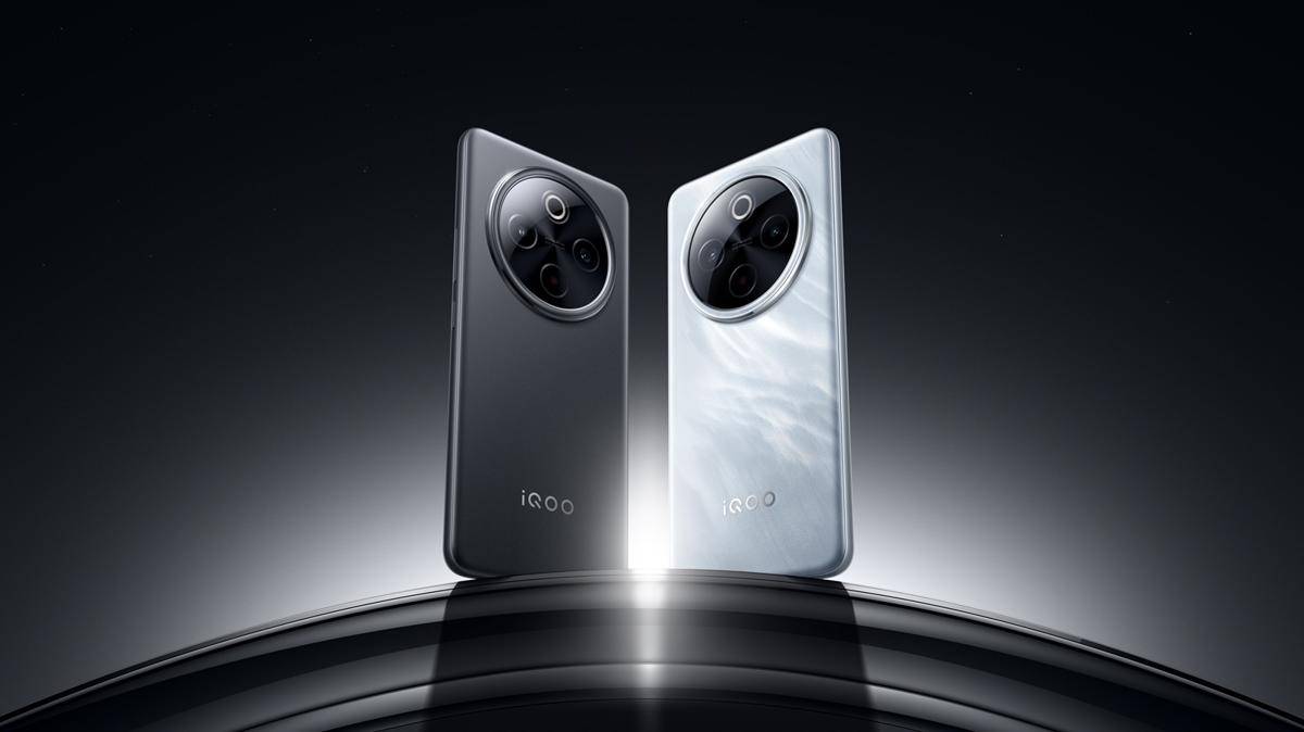 1. Teaser iQOO Z10.jpg