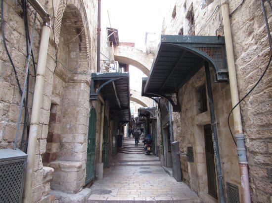 https://cdn.idntimes.com/content-images/post/20180225/via-dolorosa-00b5620946d91fcd34cca1db2bd8354c.jpg
