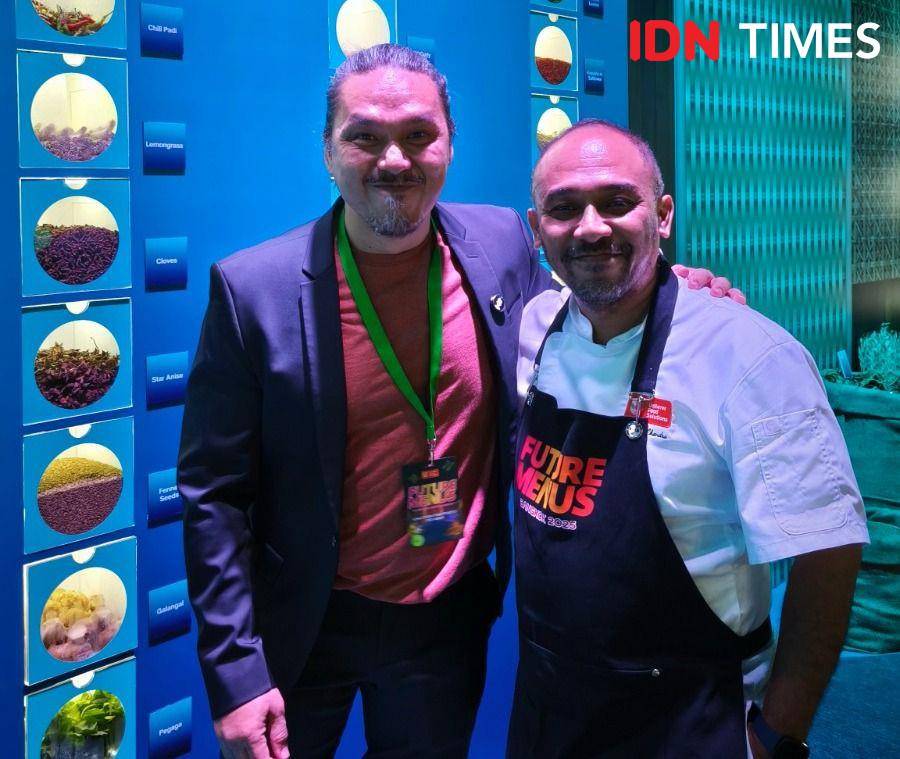 Potret Chef Gungun Chandra Handayana, Executive Chef Unilever Food Solutions dan Ronald N Tokilov (IDN Times/Dhiya Awlia Azzahra)