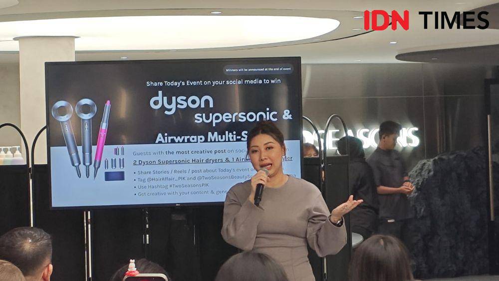 Janice Subowo, Pendiri Two Seasons Beauty Space di acara Grand Opening Two Seasons Beauty Space PIK pada Selasa (27/5/2025) di Gedung Kem Chicks Lt. 2, Orchestra Beach 1, Jakarta Utara. (IDN Times/Febriyanti Revitasari)