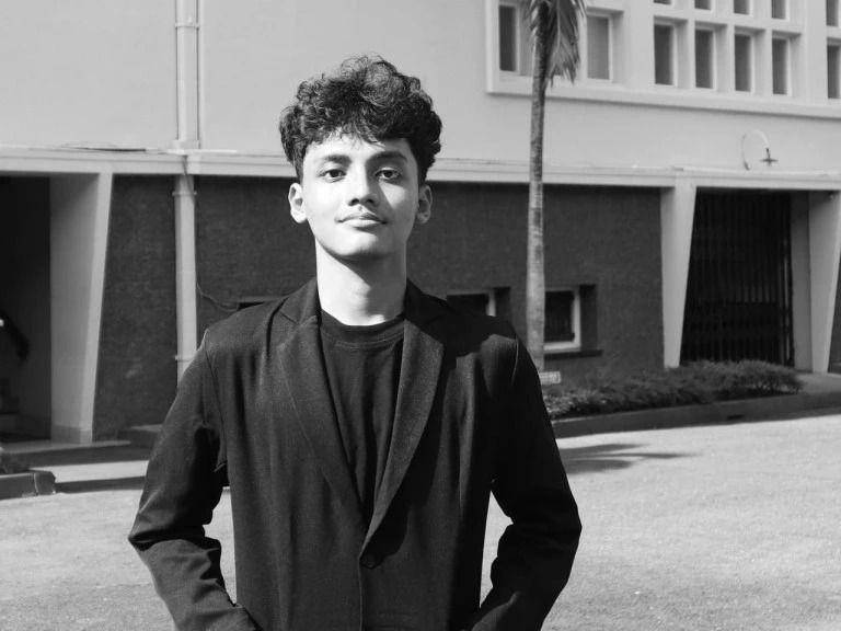 Argo Aricko Achfandi (19), mahasiswa Fakultas Hukum angkatan 2024 meninggal dunia dalam kecelakaan lalu lintas yang terjadi pada Sabtu dini hari (24/5/2025), di kawasan Jalan Palagan, Sleman. (website ugm)