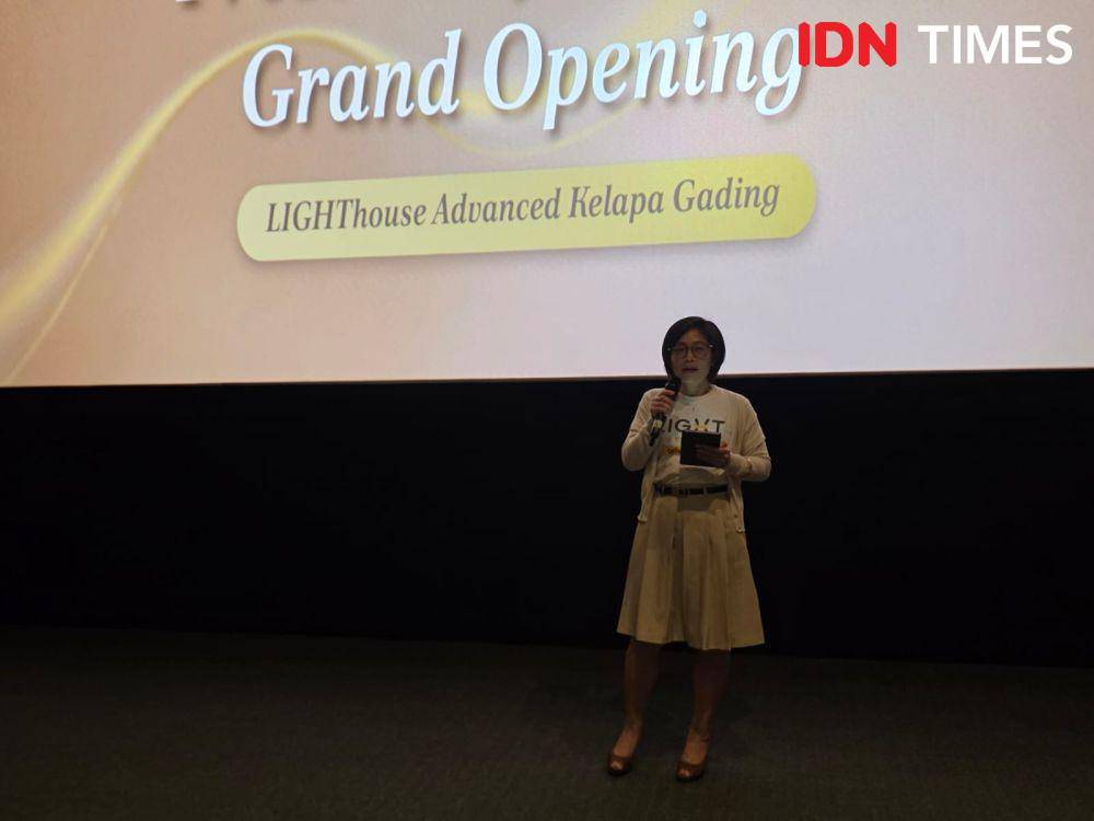 Ana Yesito Wibowo selaku CMO LIGHT Group di Press Conference Peresmian LIGHThouse Advanced Cabang Baru di Kelapa Gading. 27 Mei 2025. (IDN Times/M. Tarmizi Murdianto)