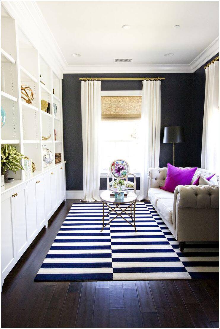 https://cdn.idntimes.com/content-images/post/20170610/04-monochrome-with-color-small-living-room-design-homebnc-a38bc0d478f8b9b118cee4858255e1f4.jpg
