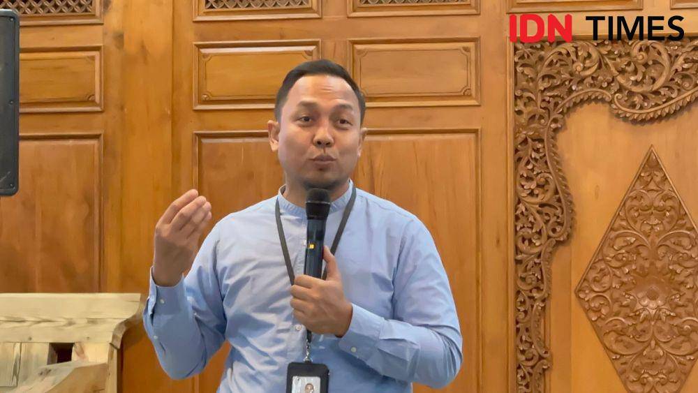 Kepala Kantor Bursa Efek Indonesia (BEI) Jateng 2, M Wira Adibrata. (IDN Times/Larasati Rey)