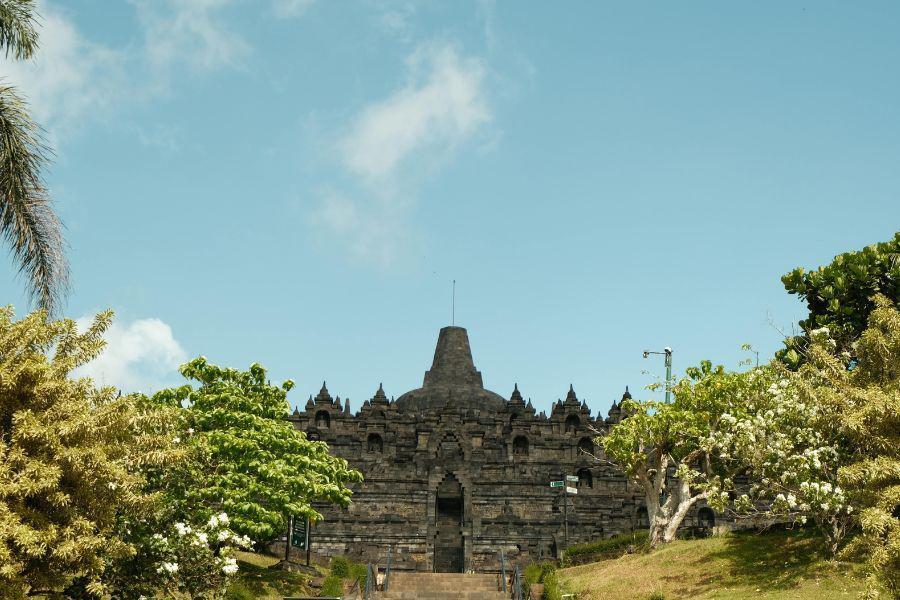 [QUIZ] Dari Wilayahnya, Ini Situs Warisan Dunia di Indonesia yang Bisa Kamu Kunjungi