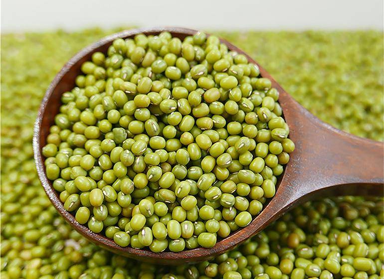https://cdn.idntimes.com/content-images/post/20180125/10-manfaat-kacang-ijo-untuk-kesehatan-web-59b23ffeb686ec2c35bc4f045e91ec54.jpg