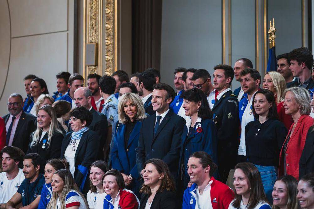 Presiden Prancis Emmanuel Macron dan istrinya Brigitte Macron (instagram.com/emmanuelmacron)