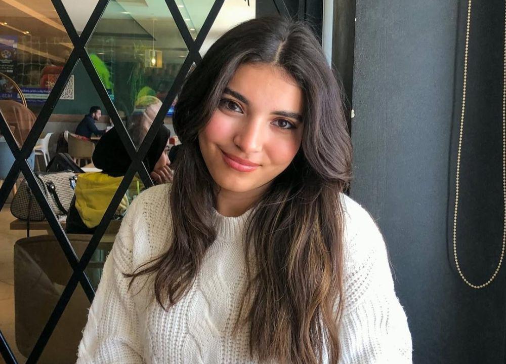 7 Potret Lamis Redissi Miss World Tunisia 2025, Inspiring!