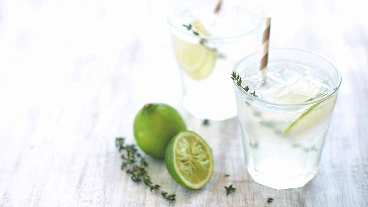 https://cdn.idntimes.com/content-images/post/20180314/1296x728-9-benefits-of-lime-water-for-health-and-weight-loss-658a88766db0a9ad359a8ee0af03e264.jpg