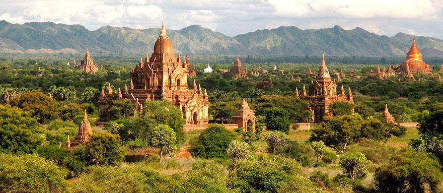https://cdn.idntimes.com/content-images/post/20171105/13-days-myanmar-laos-tour-880-24a6546b4dfba1ec16c1073b50da7eea.jpg