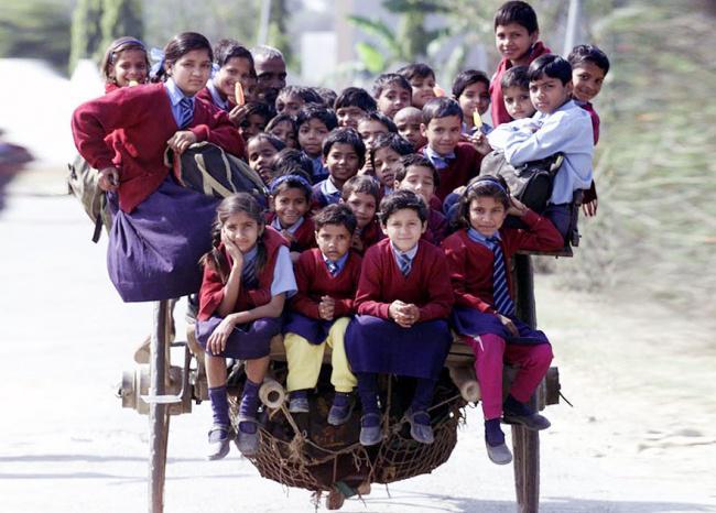 https://cdn.idntimes.com/content-images/post/20170221/282005-children-going-to-school-around-the-world-55-650-3f42042109-1484634034-7416d644d9f6cbd595addc0fee7571ed.jpg
