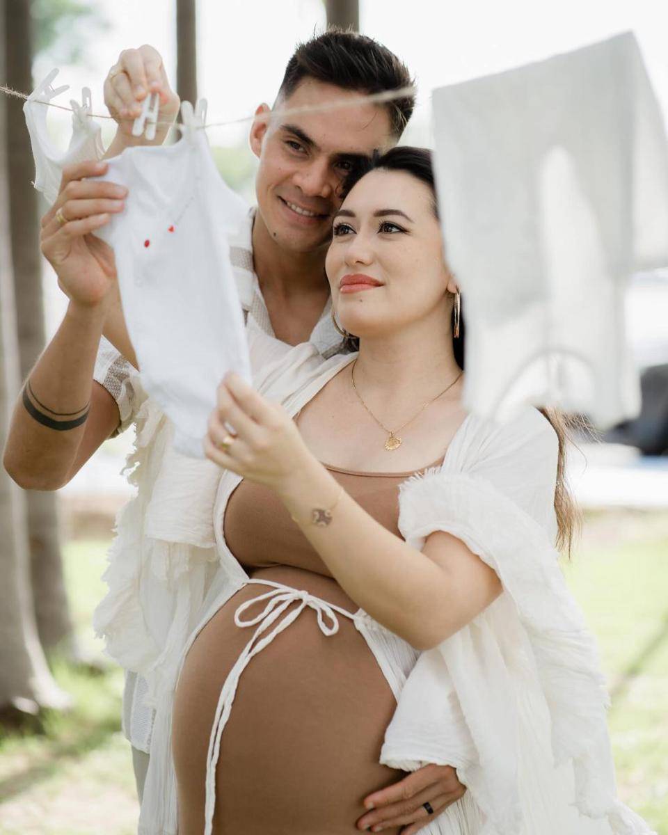 maternity Amanda Gonzales (instagram.com/gonzalezamanda10)