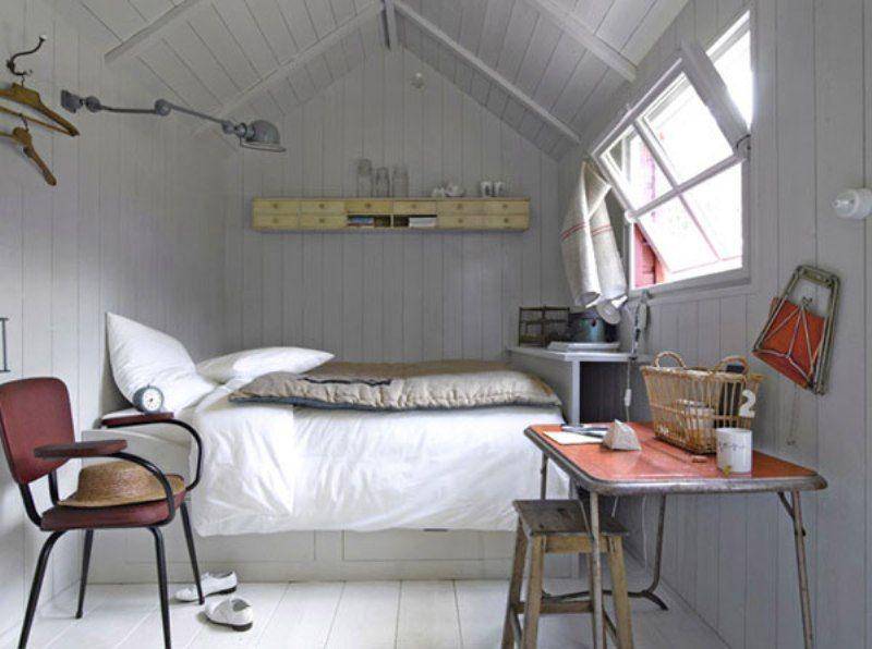 http://cdn.idntimes.com/content-images/post/20160504/30-small-bedroom-interior-designs-created-to-enlargen-your-space-4-4d2215151d066867dbd4494bc90a4dd6.jpg
