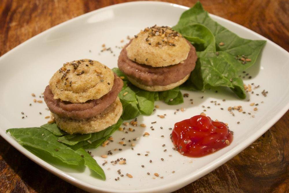 https://cdn.idntimes.com/content-images/post/20171023/3dp-foodini-burger-63ca8d14f864b8881c170937d9766bf6.jpg