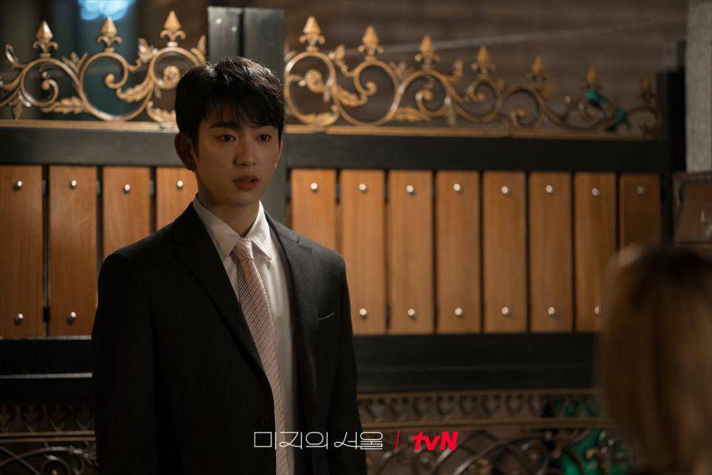 Still cut drama Our Unwritten Seoul (instagram.com/tvn_drama)