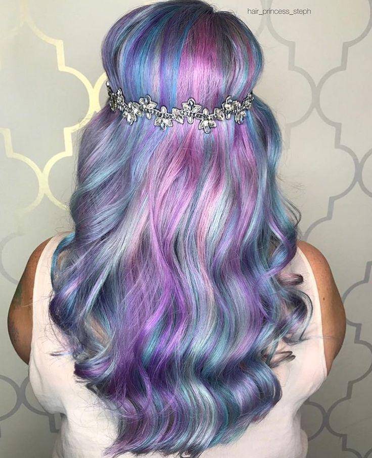 https://cdn.idntimes.com/content-images/post/20171219/5c7e5472ae57b6763563f9ef22c31c93-blues-colorful-hair-a919195692b8fda431bb85bc8d6c6763.jpg