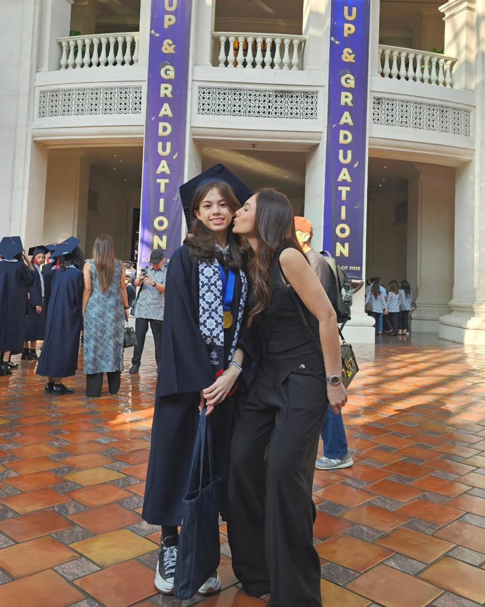 Anak Wulan Guritno Wisuda SMP (Instagram.com/wulanguritno)