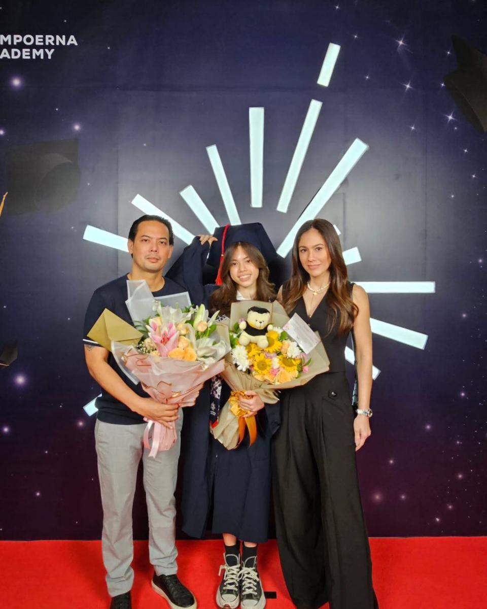 Anak Wulan Guritno Wisuda SMP (Instagram.com/wulanguritno)