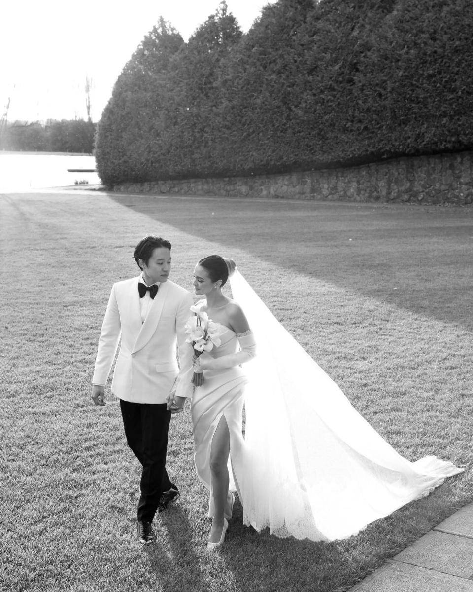 Pernikahan Amanda Rawles dan Adriel Susanteo di Australia (MERVÉ TOGAN via Instagram.com/amandarawles)