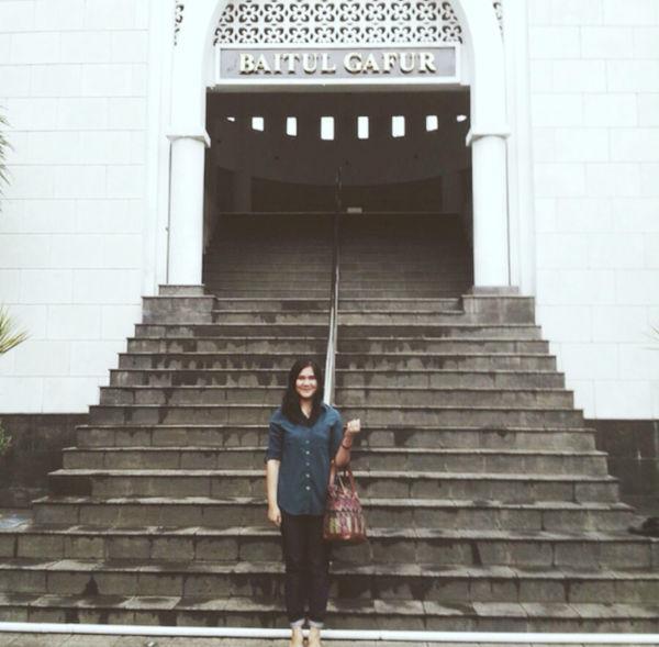http://cdn.idntimes.com/content-images/post/old/7d1e8-Esa2_dokumenpribadi.jpg
