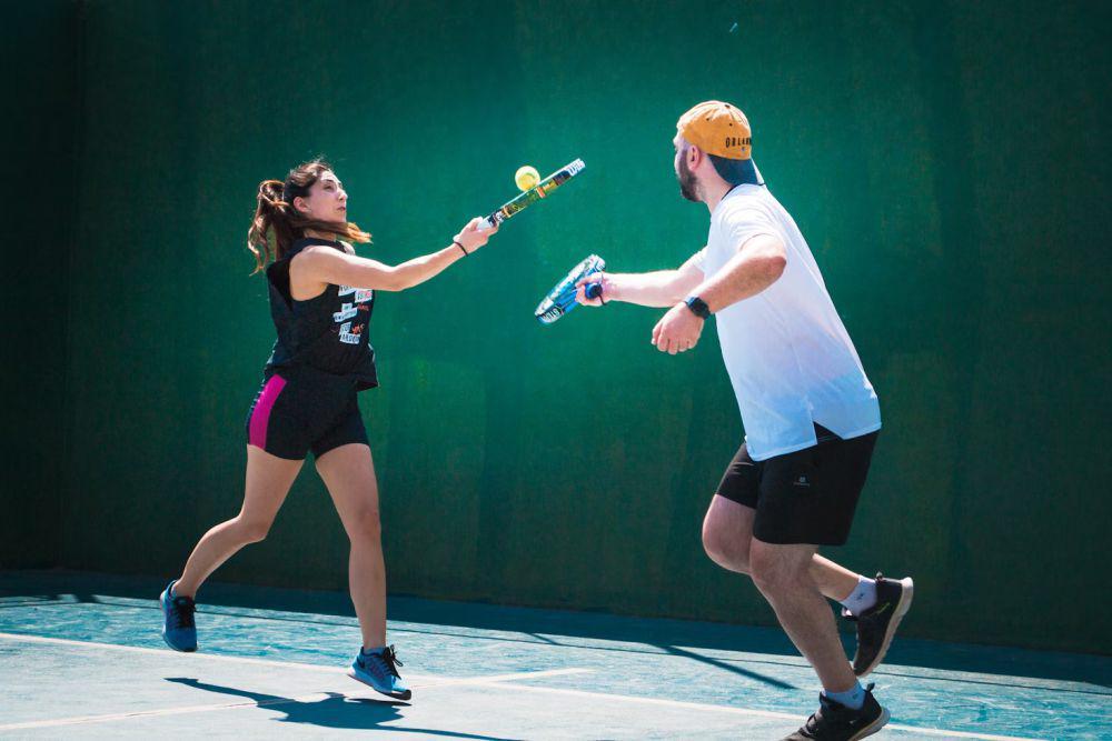 Bagaimana Padel Membantu Menurunkan Berat Badan?