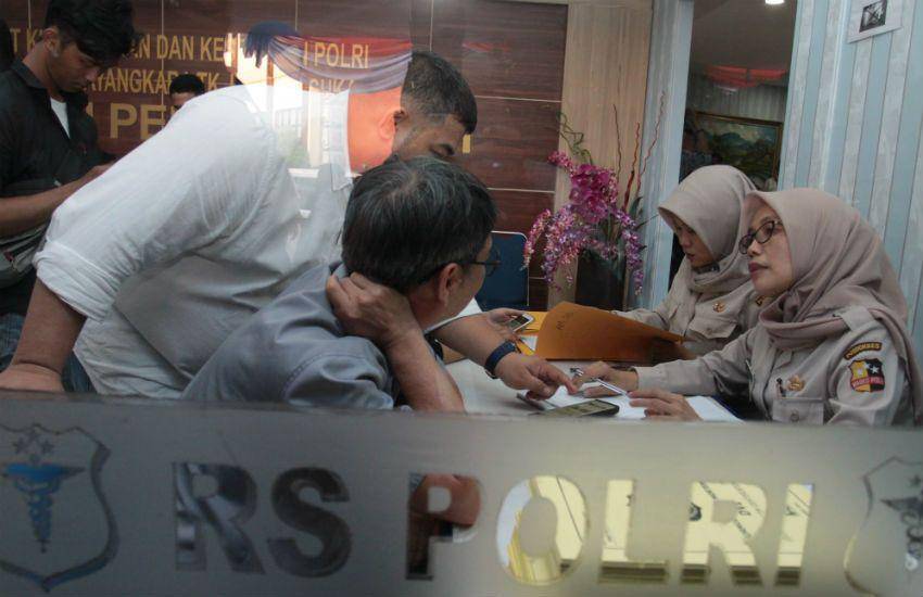 https://cdn.idntimes.com/content-images/post/20181030/antarafoto-pelaporan-data-keluarga-korban-lion-air-291018-rn-2-2a528e876bb2f34e8bfc9191c7f19411.jpg