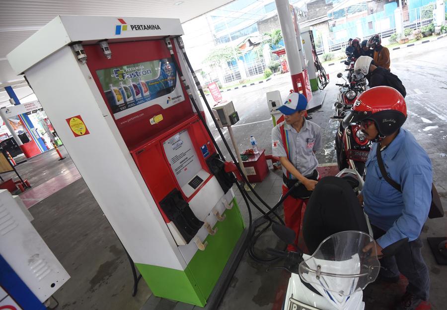 https://cdn.idntimes.com/content-images/post/20161124/antarafoto-spbu-pertamina-011116-ak-3-115412f63c7fd63a6cd71fcdab3b6d00.jpg