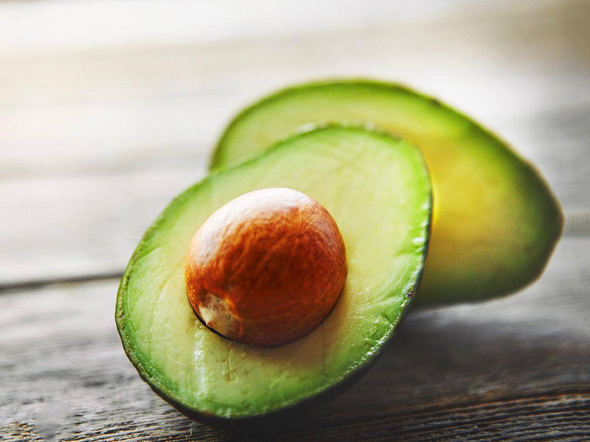 https://cdn.idntimes.com/content-images/post/20180125/avocado-seeds-useful-molecules-ft-blog0817-5bf230679b8431b8dc73e1ca29dc20d7.jpg