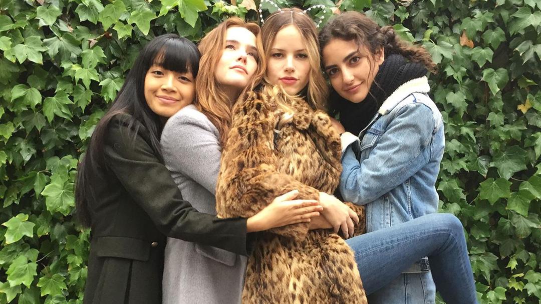 https://cdn.idntimes.com/content-images/post/20170621/before-i-fall-publicity-still-4-h-2016-1c8f70c23f6a7a5876ef4527784baf3a.jpg