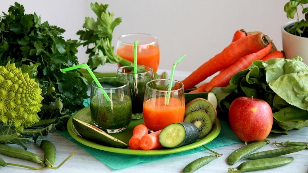 https://cdn.idntimes.com/content-images/post/20170524/benefits-drink-fruits-veggies-c7a2fe5f9a7236ec6af621e865d3bc08.jpg