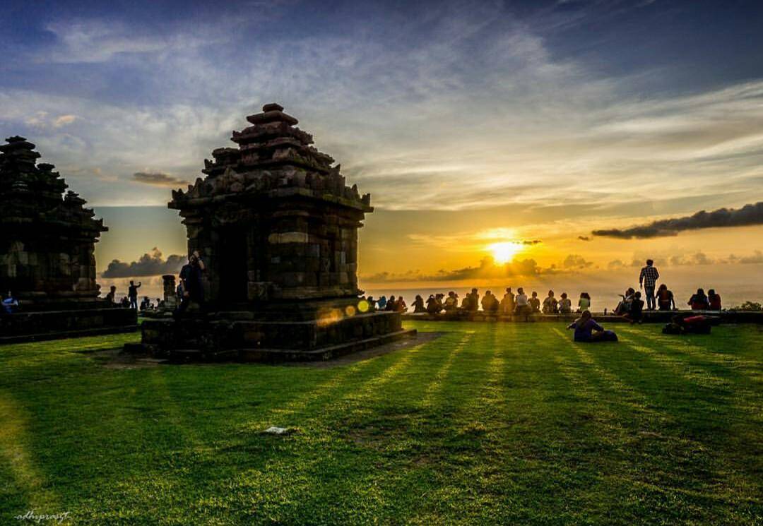 https://cdn.idntimes.com/content-images/post/20170924/candi-ijo-jogjalungo-055bd306859b39702e07d6d5713949ad.jpg