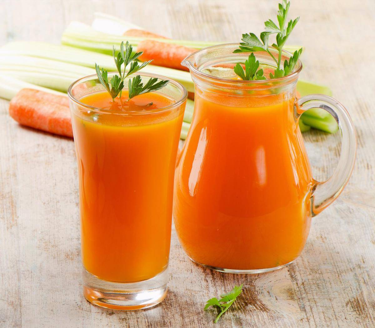 https://cdn.idntimes.com/content-images/post/20170117/carrot-juice-carrots-5e6eafa617d96b1e2f8276b471f7a17f.jpg