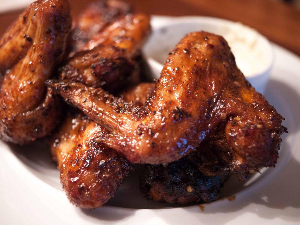 http://cdn.idntimes.com/content-images/post/20160629/chicken-wings-7e49413d265a608a42d01925de9d3530.jpg