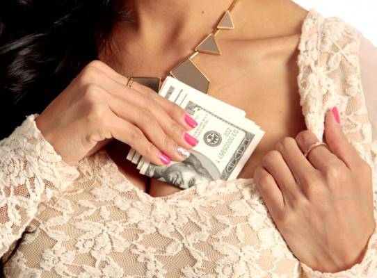 http://cdn.idntimes.com/content-images/post/old/dcc0d-WMP-Slider-Pix_MoneyBra-542x400.jpg