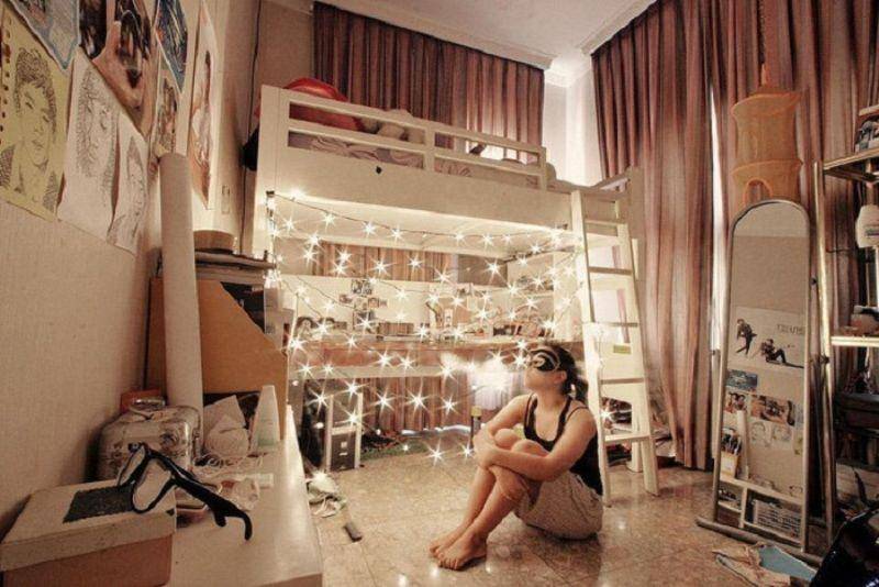 http://cdn.idntimes.com/content-images/post/20160504/diy-bedroom-decor-lights-cf0a4b7bfb561f76c597b25f5915df6d.jpg