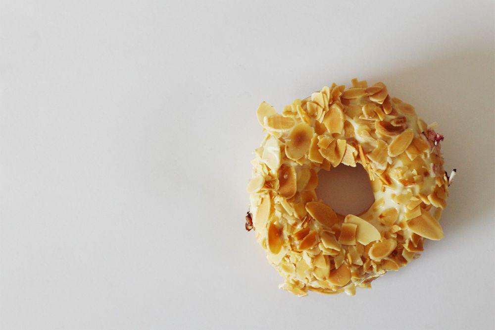 Resep Donat Almond ala JCO, Camilan Premium Buatan Sendiri