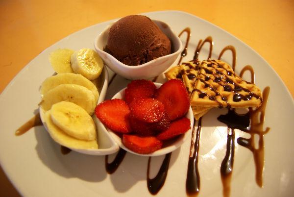 http://cdn.idntimes.com/content-images/post/20160225/eskrim3-openricecom-e538fcb2bf366cd864488680d2a9eb02.jpg